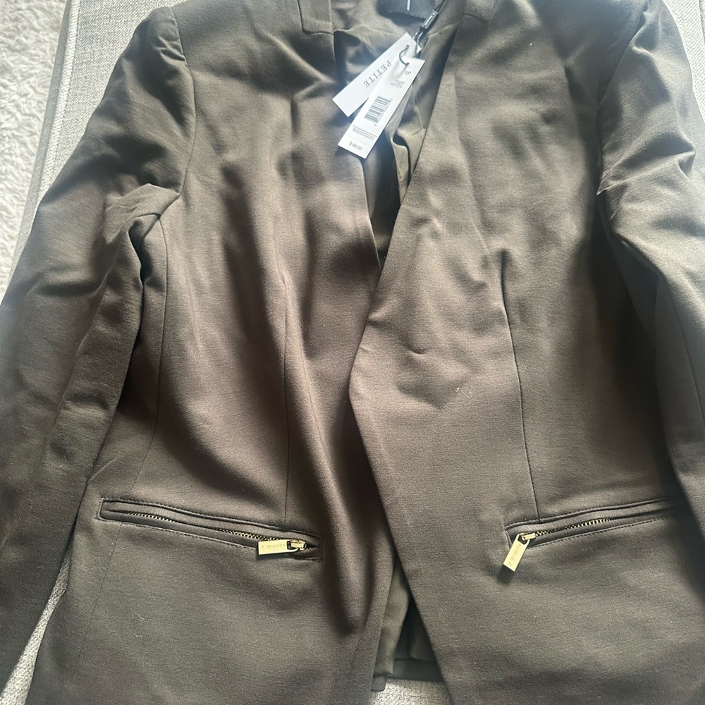 Tahari brand new blazer, size 12P, never worn, hunter green color